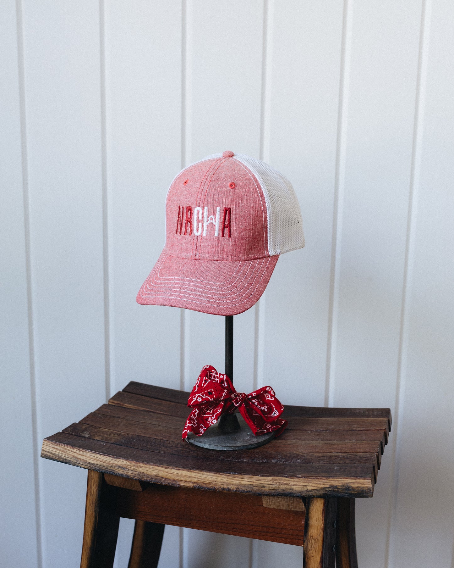Heather Red and White NRCHA Logo Mesh Hat