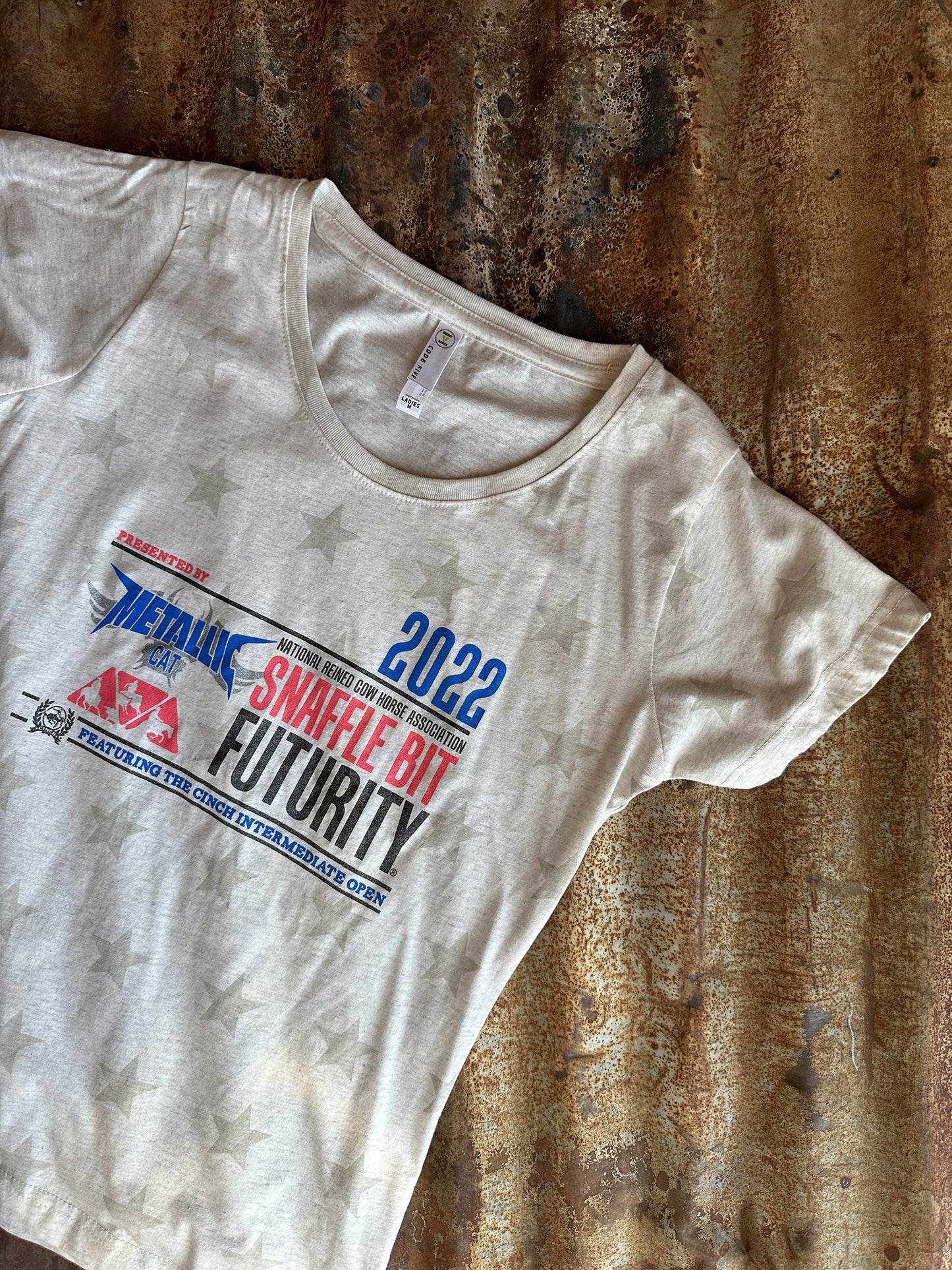Ladies 2022 Snaffle Bit Futurity Natural Star T-shirt