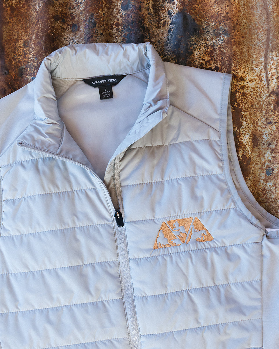 Women's NRCHA Logo Silver Teknical Hybrid Vest